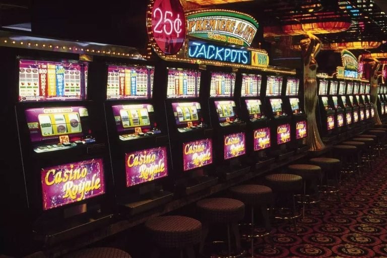 City88 အွန်လိုင်း စလော့ Jackpot ဆော့ကစားနေသော မြန်မာ့ကစားသမားများ